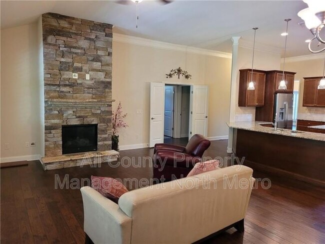4840 Amble Trace in Cumming, GA - Foto de edificio - Building Photo