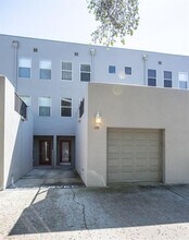 130 S Bumby Ave in Orlando, FL - Building Photo - Building Photo