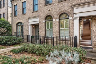 3611 Habersham Rd NW in Atlanta, GA - Building Photo