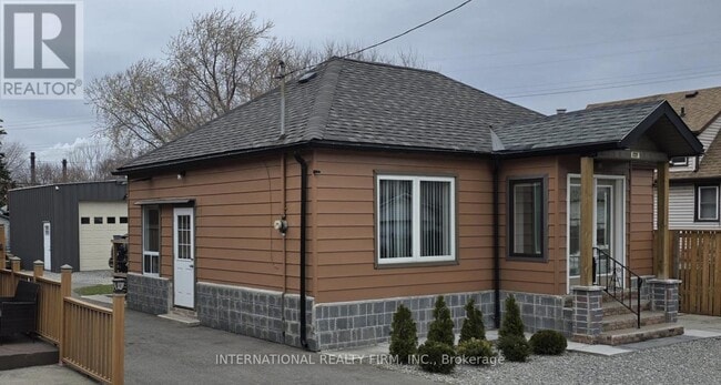 property at 731 Knox Ave