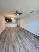 284 Gardner Ln in Kissimmee, FL - Building Photo - Building Photo