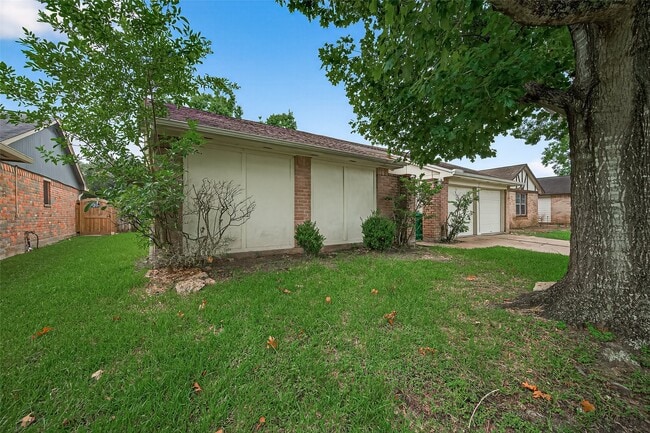 6722 Kearney Dr in Richmond, TX - Building Photo - Building Photo