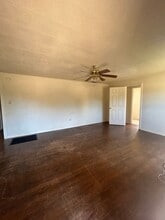612 Madison St in Jacksonville, TX - Building Photo - Building Photo