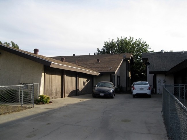 4147 Trevor Ln in Hemet, CA - Foto de edificio - Building Photo