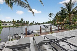160 SE 3rd Ct in Pompano Beach, FL - Building Photo - Building Photo