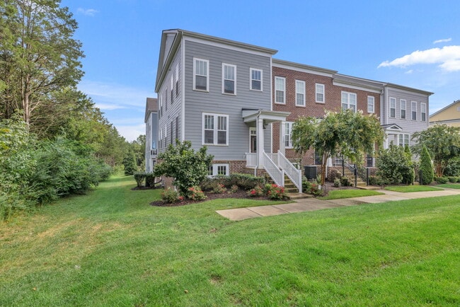 300 Kara Ln