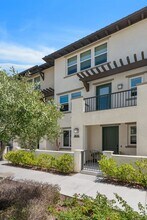 3510 Brody Wy in Oceanside, CA - Foto de edificio - Building Photo