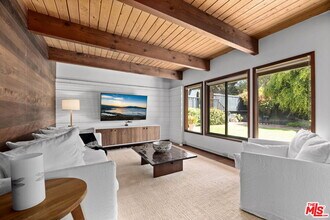 31648 Broad Beach Rd in Malibu, CA - Building Photo - Building Photo