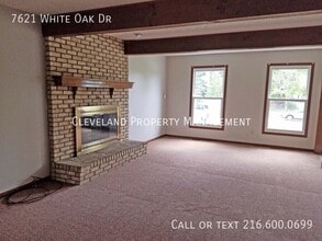 7621 White Oak Dr in Solon, OH - Building Photo - Building Photo