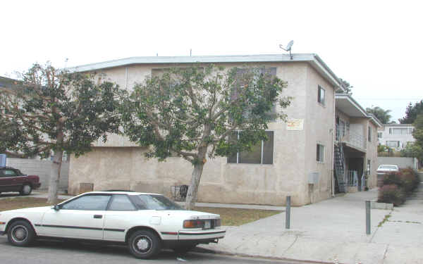 1931 S Shenandoah St in Los Angeles, CA - Building Photo