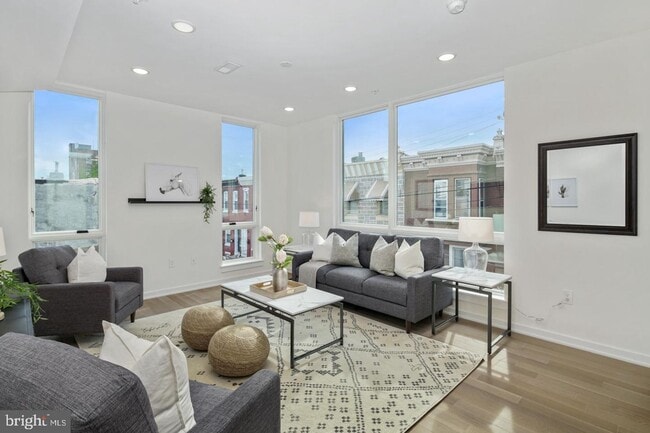 162 W Norris St in Philadelphia, PA - Building Photo - Building Photo