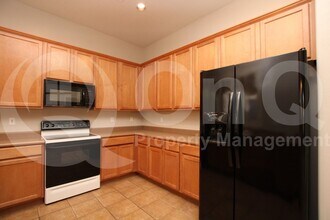 2039 W Olive Way in Chandler, AZ - Building Photo - Building Photo