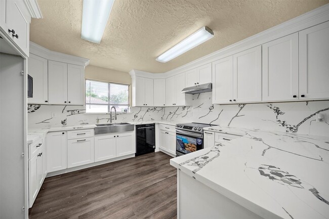 property at 14107 Woodnook Dr