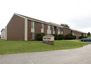 Ridgemont Apartments in Monticello, MN - Building Photo - Building Photo