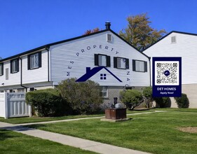 24895 Mayfair St in Flat Rock, MI - Building Photo - Building Photo