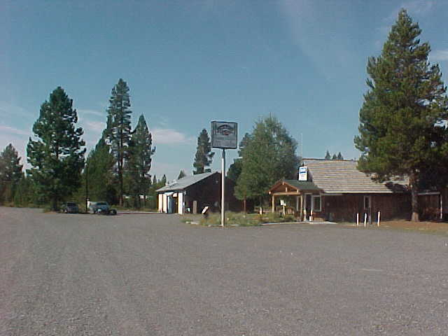 147810 Highway 97 in La Pine, OR - Building Photo