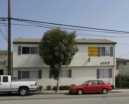 4117 E 7th St in Long Beach, CA - Building Photo