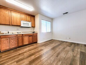 2343 Orleans St in Santa Rosa, CA - Building Photo - Building Photo