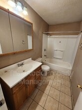 507 W 19th in Ada, OK - Building Photo - Building Photo