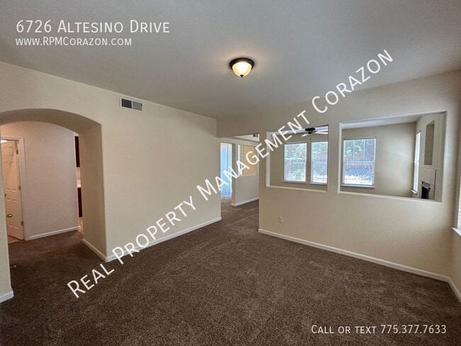 6726 Altesino Dr in Sparks, NV - Building Photo - Building Photo