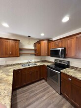 588 Blue Karner Dr in Altoona, WI - Building Photo - Building Photo