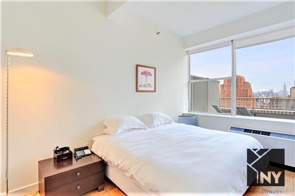 53 W Broadway-Unit -1405 in New York, NY - Building Photo