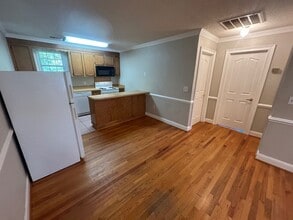 1019 Monticello St in West Columbia, SC - Building Photo - Building Photo