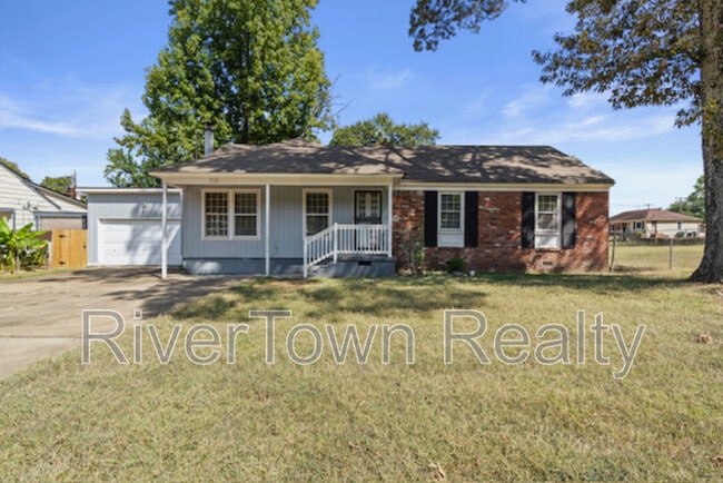 5026 Loch Lomond Rd in Memphis, TN - Building Photo - Building Photo