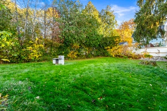 60 Leslie Ave in Utica, NY - Building Photo - Building Photo