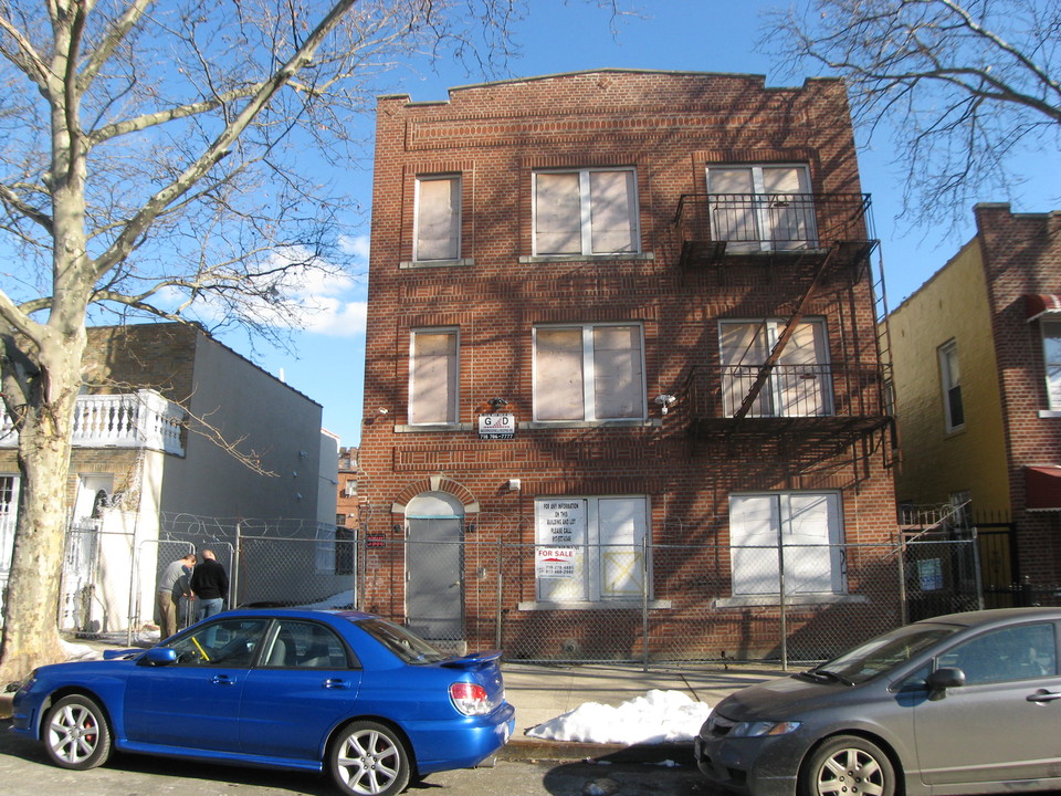 1230 Rosedale Ave in Bronx, NY - Building Photo