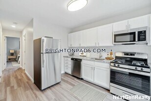 23 School St, Unit D in Boston, MA - Building Photo