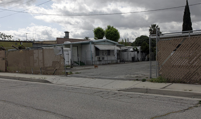 1594 W 4th St in San Bernardino, CA - Building Photo - Building Photo