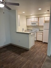 Oakridge in Roseburg, OR - Foto de edificio - Interior Photo