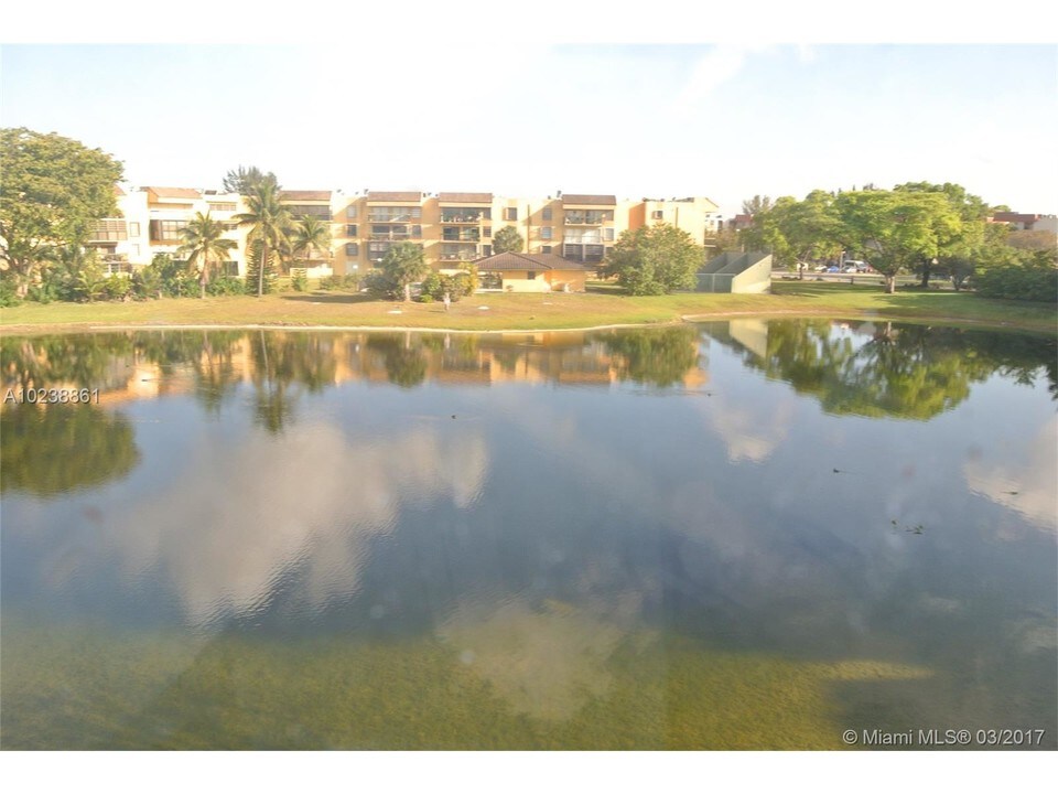 12219 SW 14th Ln in Miami, FL - Building Photo