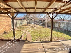 617 Tara Dr in Desoto, TX - Foto de edificio - Building Photo