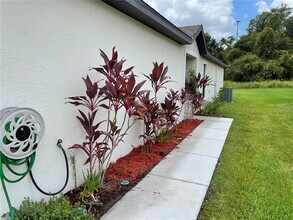 5578 Maggiore Blvd in Lakeland, FL - Building Photo - Building Photo