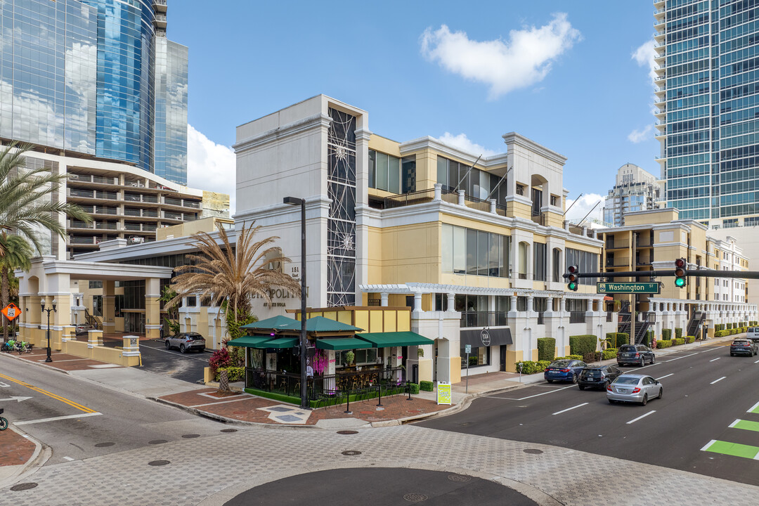 Metropolitan at Lake Eola in Orlando, FL - Building Photo