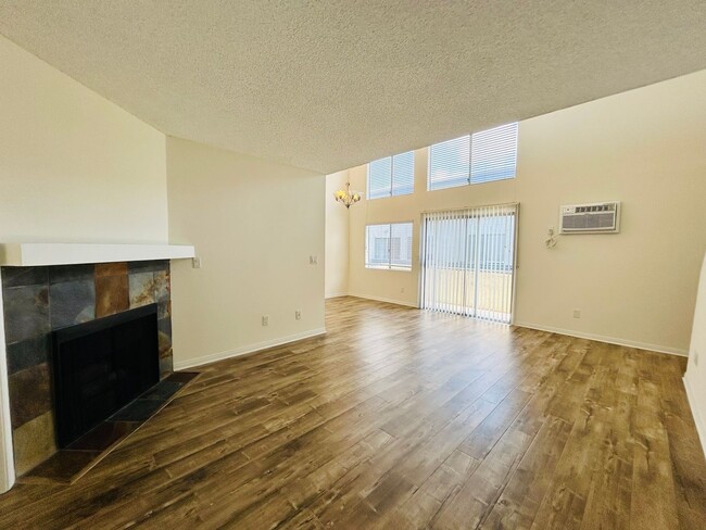 property at 3516 Jasmine Ave