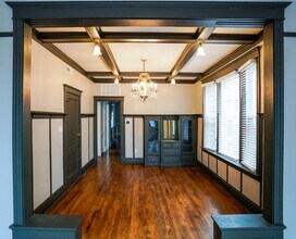 836 N Maplewood Ave, Unit Apt 2 in Chicago, IL - Building Photo - Building Photo