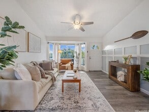 594 Mananai Pl in Honolulu, HI - Building Photo - Building Photo