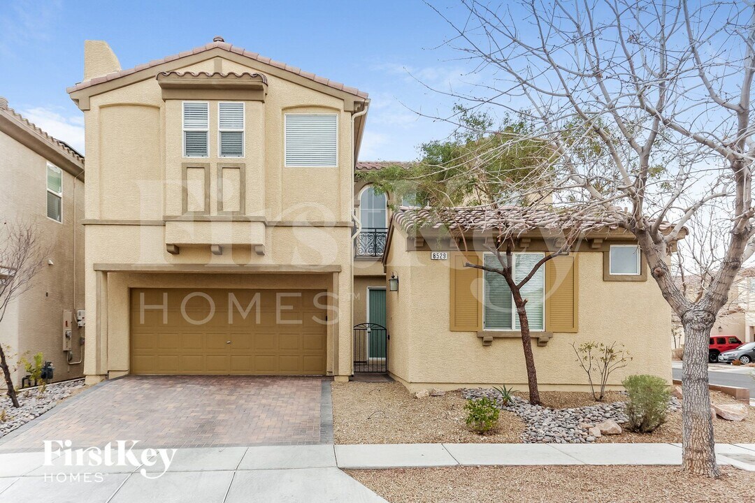 8529 W Kellman Ave in Las Vegas, NV - Building Photo