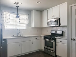 51305 Avenida Vallejo in La Quinta, CA - Building Photo - Building Photo