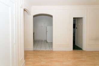 4856 N Damen Ave in Chicago, IL - Building Photo - Building Photo