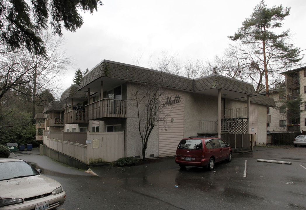 Shelli Apartments in Seattle, WA - Building Photo