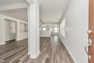 7019 Parkford Meadow Dr in Cypress, TX - Foto de edificio - Building Photo