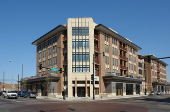 3435-3464 S Halsted St in Chicago, IL - Building Photo - Building Photo