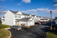 Brice Green Condominium in Canal Winchester, OH - Building Photo - Building Photo