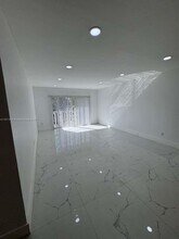 15201 NE 6th Ave in Miami, FL - Building Photo - Building Photo