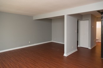 220 Elizabeth St-Unit -C4 in Chapel Hill, NC - Building Photo - Building Photo
