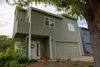 3625 Roundtree Ct in Boulder, CO - Building Photo - Building Photo